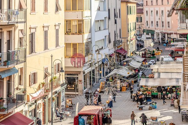 appartamento in vendita a Livorno in zona Centro Città