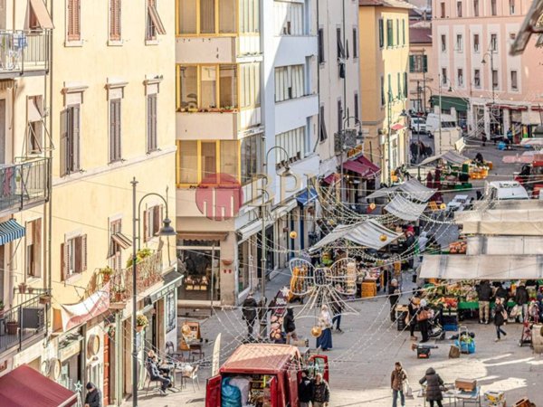 appartamento in vendita a Livorno in zona Centro Città