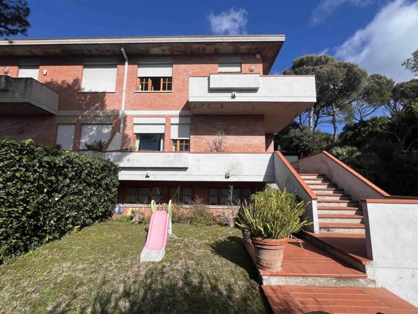 appartamento in vendita a Livorno in zona Quercianella