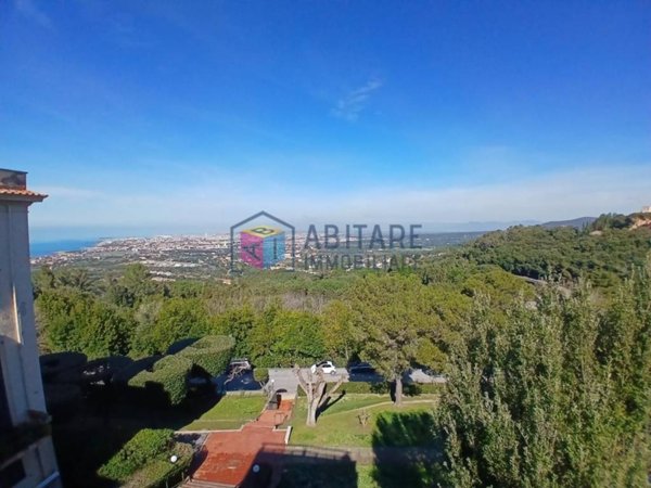 appartamento in vendita a Livorno in zona Montenero