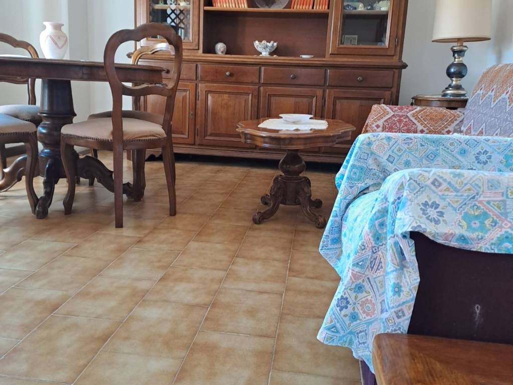 casa indipendente in vendita a Livorno in zona Collinaia