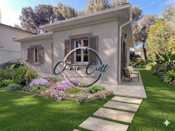 casa indipendente in vendita a Livorno in zona Quercianella