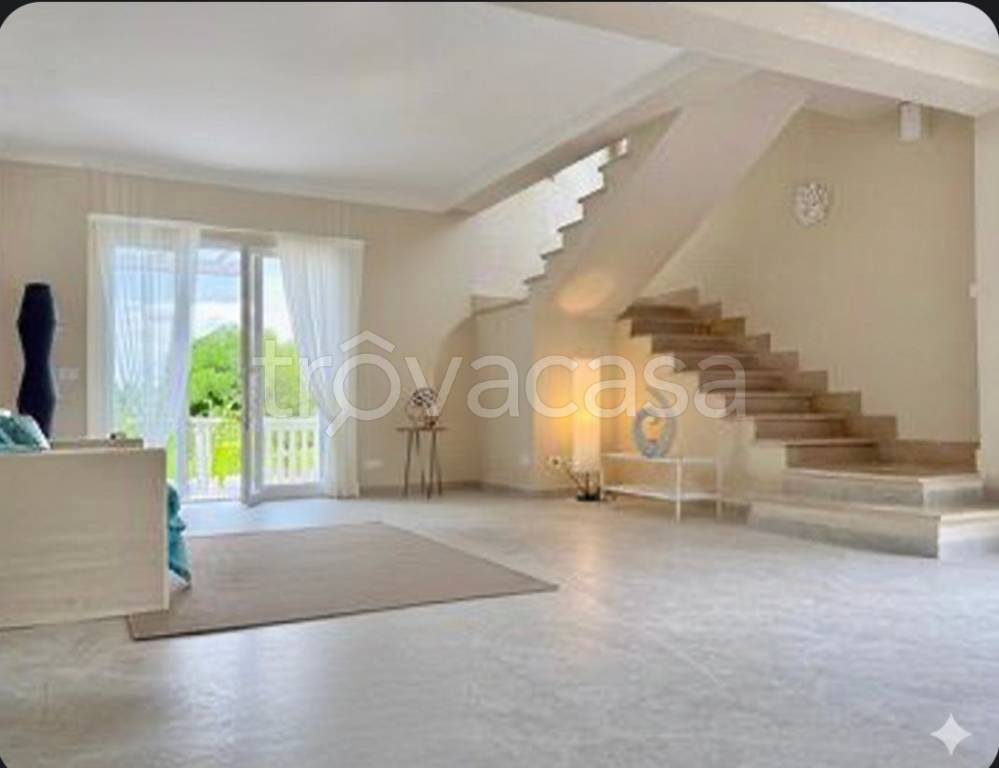 casa indipendente in vendita a Livorno in zona Collinaia