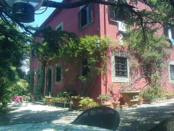 casa indipendente in vendita a Livorno in zona Montenero
