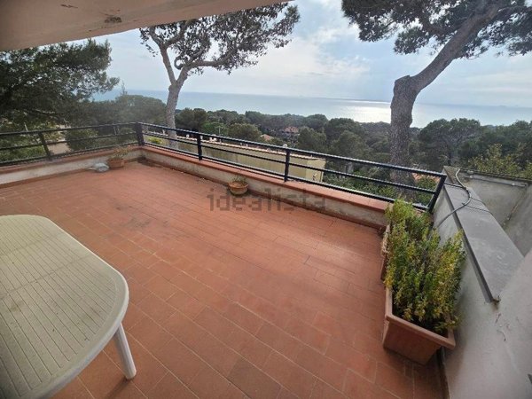 appartamento in vendita a Livorno in zona Quercianella