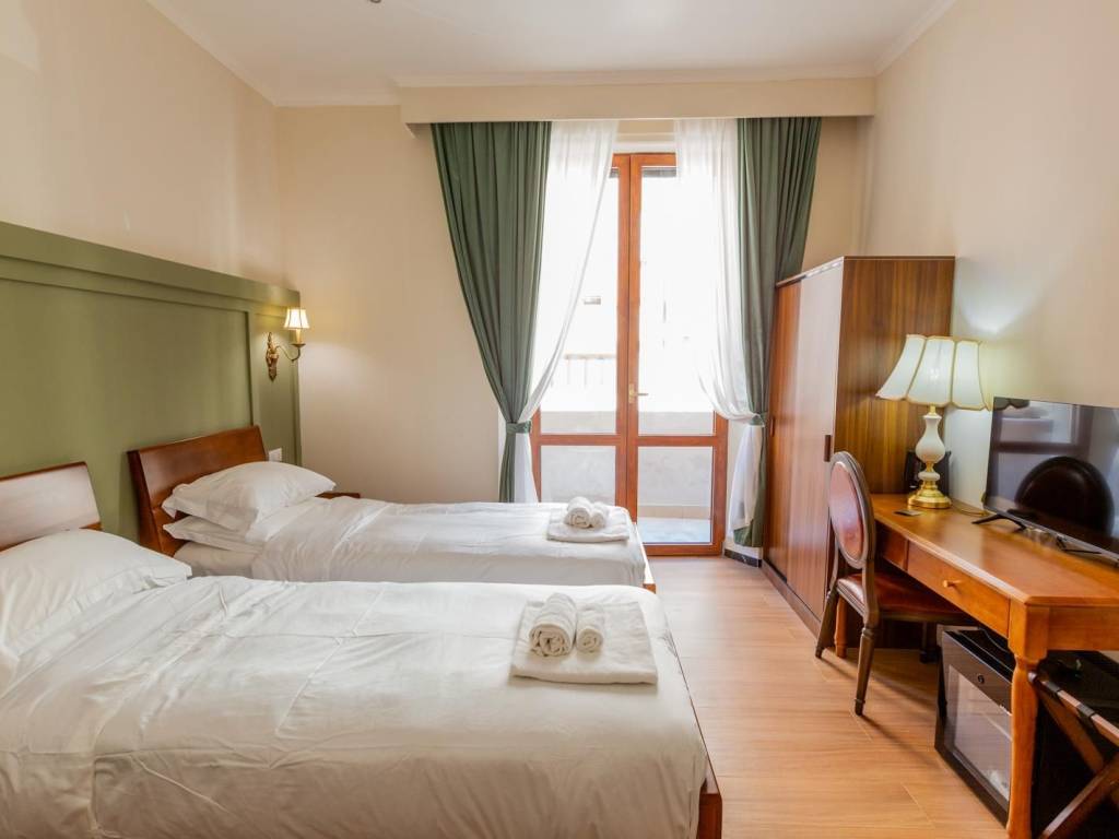negozio in vendita a Livorno