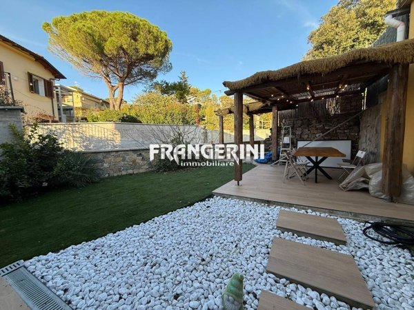 appartamento in vendita a Livorno in zona Montenero