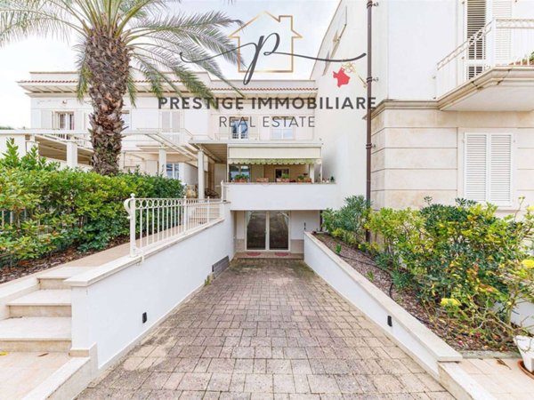 casa indipendente in vendita a Livorno in zona Ardenza