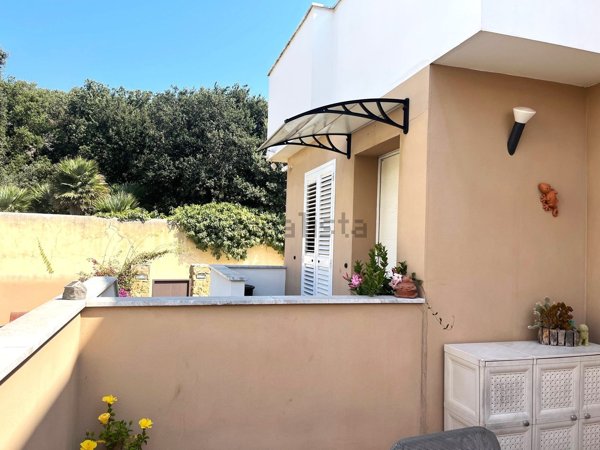 casa indipendente in vendita a Livorno in zona Montenero