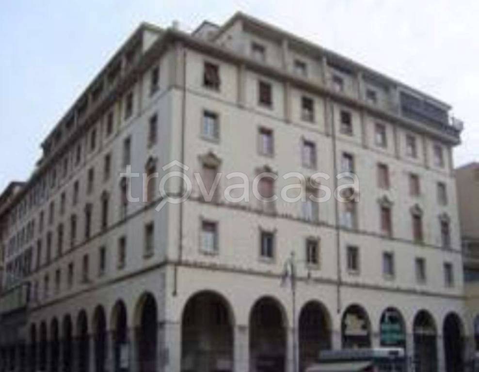 ufficio in vendita a Livorno in zona Centro Città