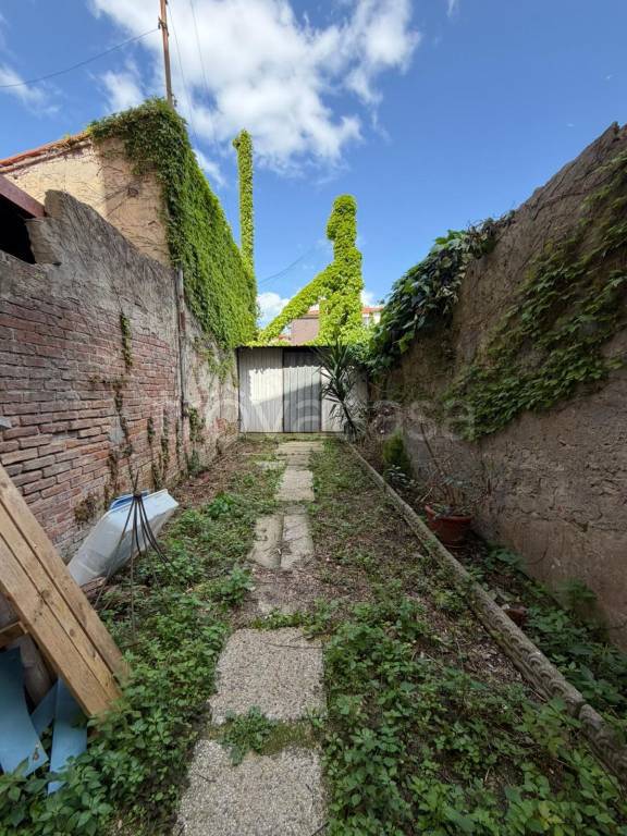 negozio in vendita a Livorno