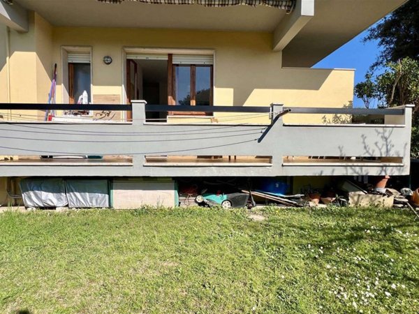 appartamento in vendita a Livorno in zona Antignano