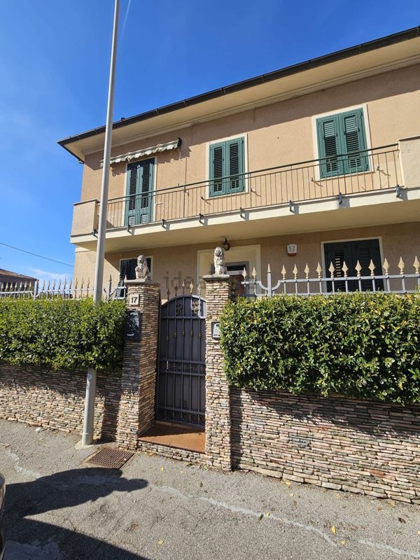 appartamento in vendita a Livorno