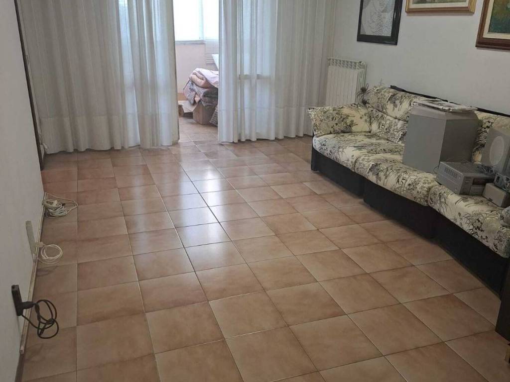 appartamento in vendita a Livorno in zona Collinaia