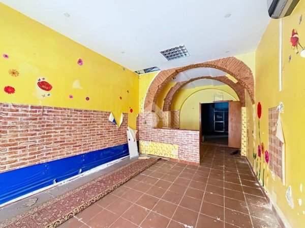 negozio in vendita a Livorno