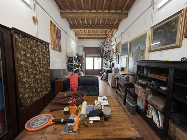 negozio in vendita a Livorno