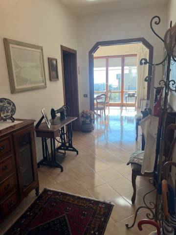 appartamento in vendita a Livorno in zona Montenero