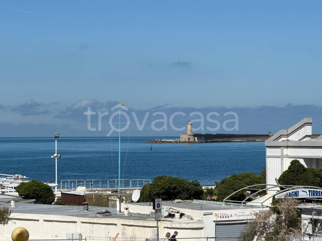 appartamento in vendita a Livorno in zona Lungomare