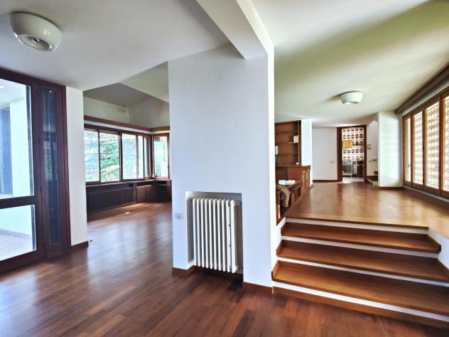 casa indipendente in vendita a Livorno in zona Montenero