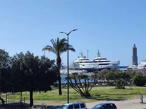 appartamento in vendita a Livorno in zona Lungomare