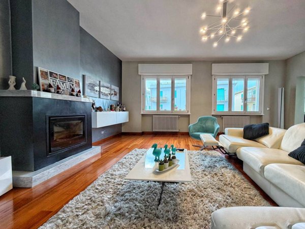 casa indipendente in vendita a Livorno in zona Ardenza