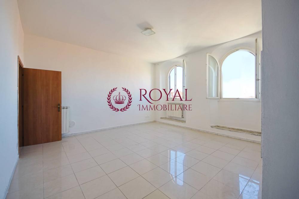 appartamento in vendita a Livorno in zona Centro Città