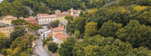 appartamento in vendita a Livorno in zona Montenero