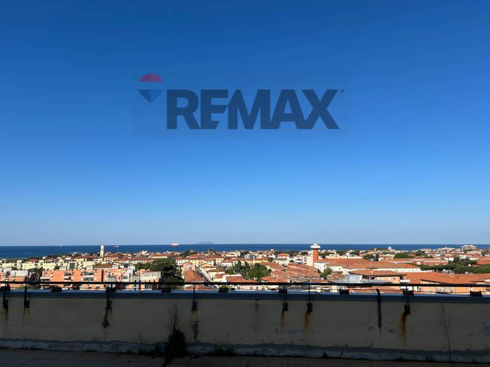 ufficio in vendita a Livorno in zona Ardenza