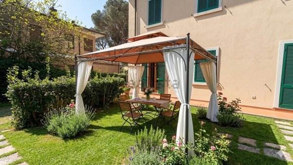 appartamento in vendita a Livorno in zona Quercianella