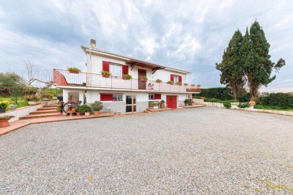 appartamento in vendita a Livorno in zona Valle Benedetta