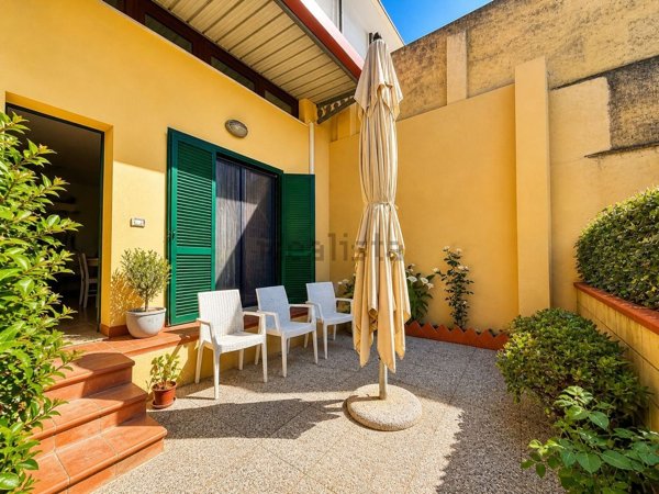casa indipendente in vendita a Livorno