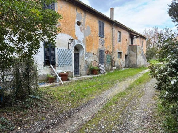 casa indipendente in vendita a Livorno