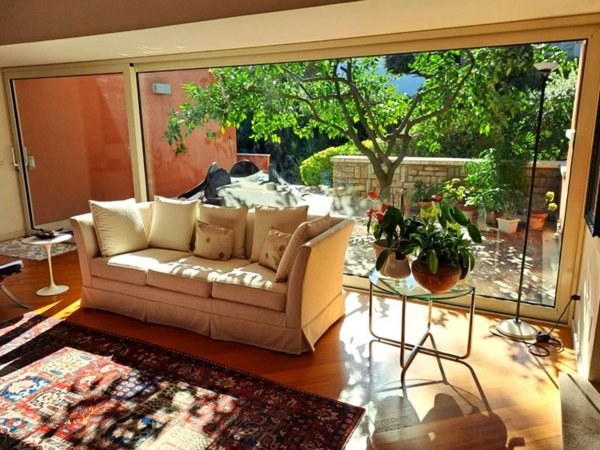 casa indipendente in vendita a Livorno in zona Montenero