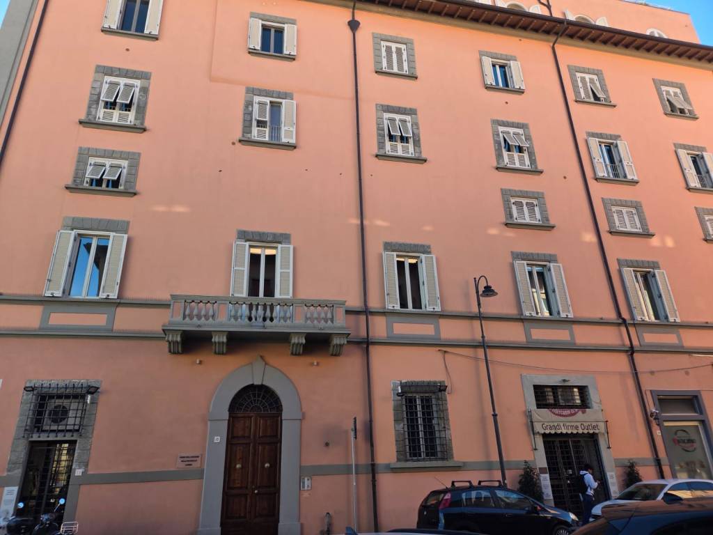 ufficio in vendita a Livorno in zona Centro Città