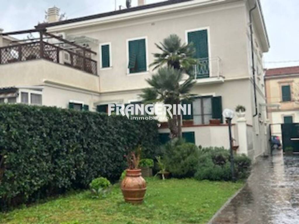 appartamento in vendita a Livorno in zona Stazione