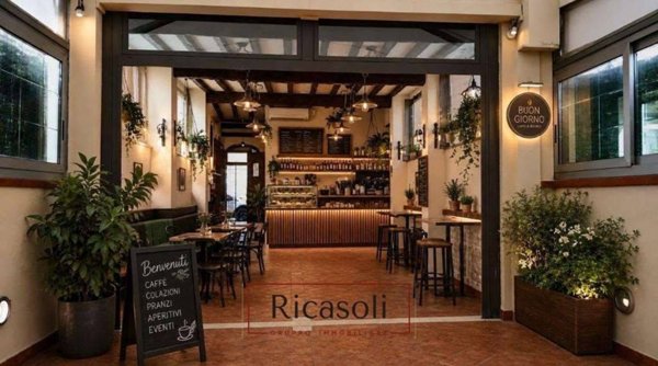 negozio in vendita a Livorno in zona Centro Città
