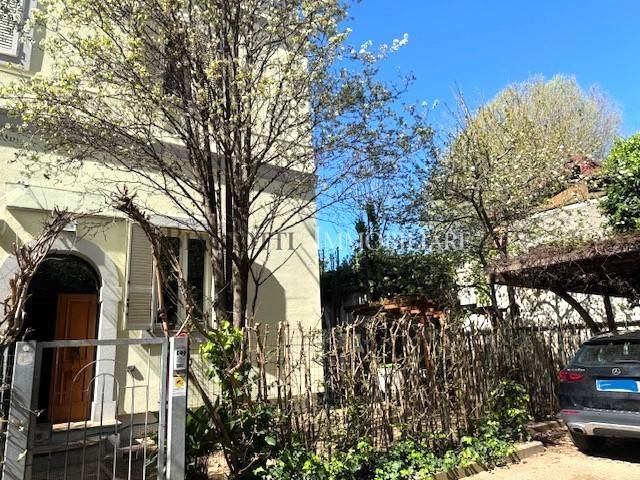 casa indipendente in vendita a Livorno in zona Lungomare