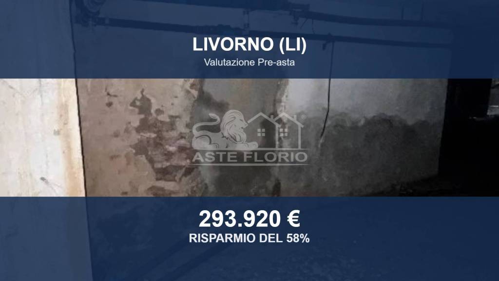 locale commerciale in vendita a Livorno in zona Centro Città