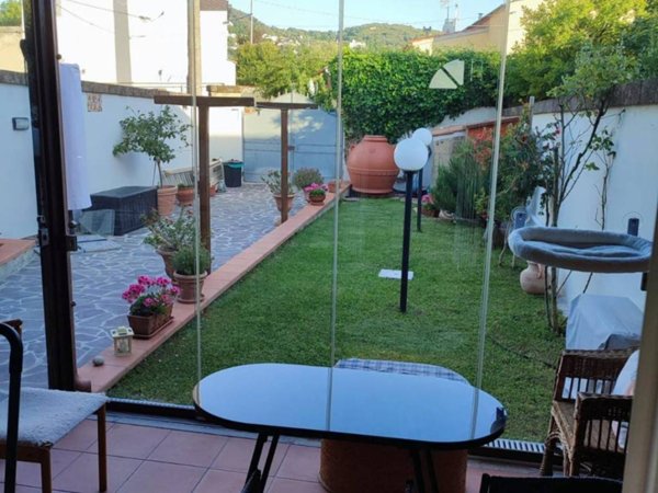 intera palazzina in vendita a Livorno in zona Montenero