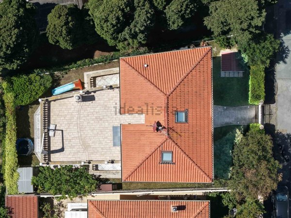 casa indipendente in vendita a Livorno in zona Antignano