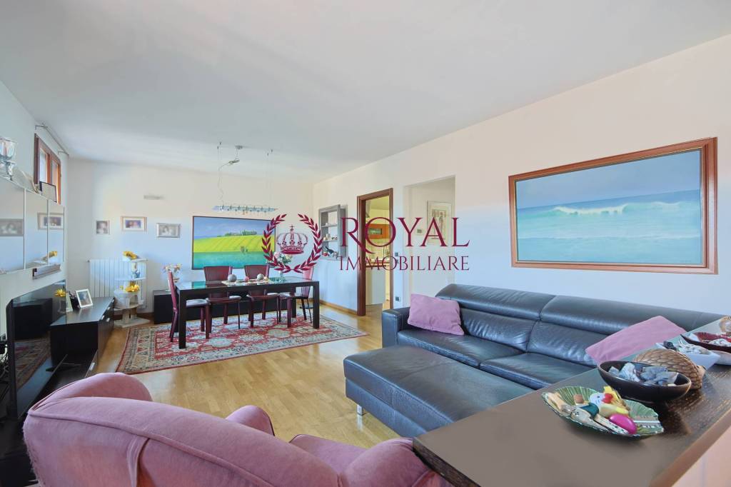 casa indipendente in vendita a Livorno in zona Ardenza