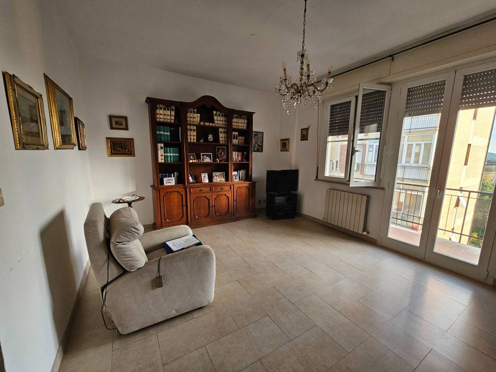 appartamento in vendita a Livorno in zona Le Basse