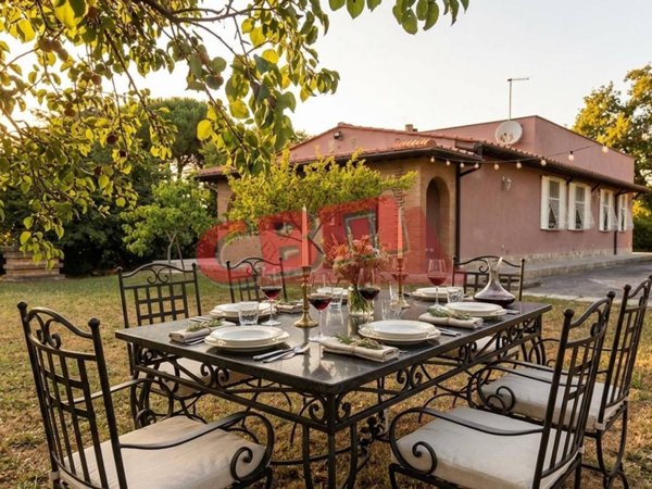 intera palazzina in vendita a Livorno in zona Padula