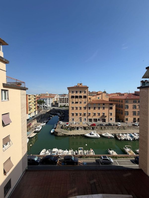 appartamento in vendita a Livorno in zona Centro Città