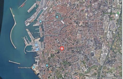 locale commerciale in vendita a Livorno