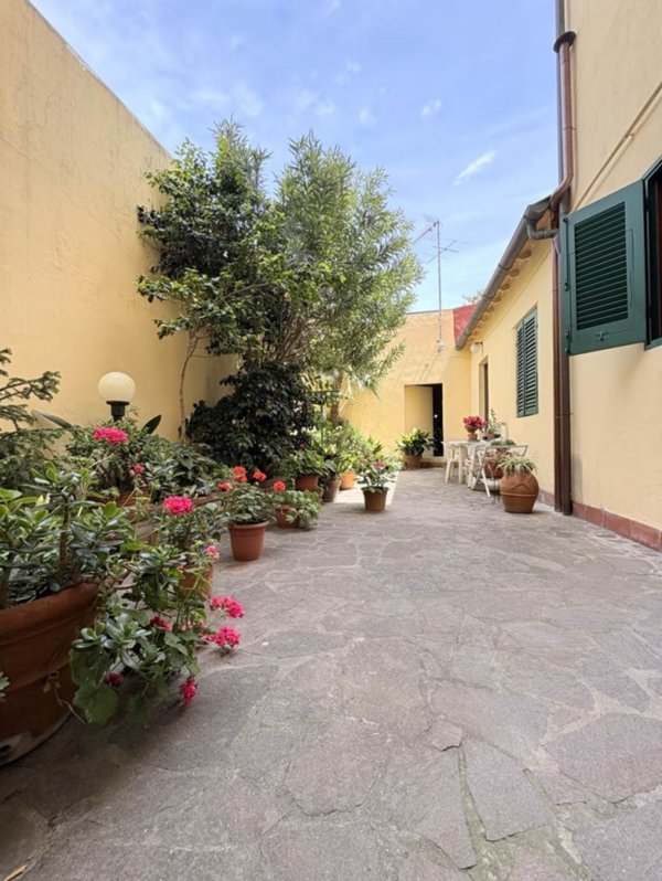 appartamento in vendita a Livorno in zona Lungomare