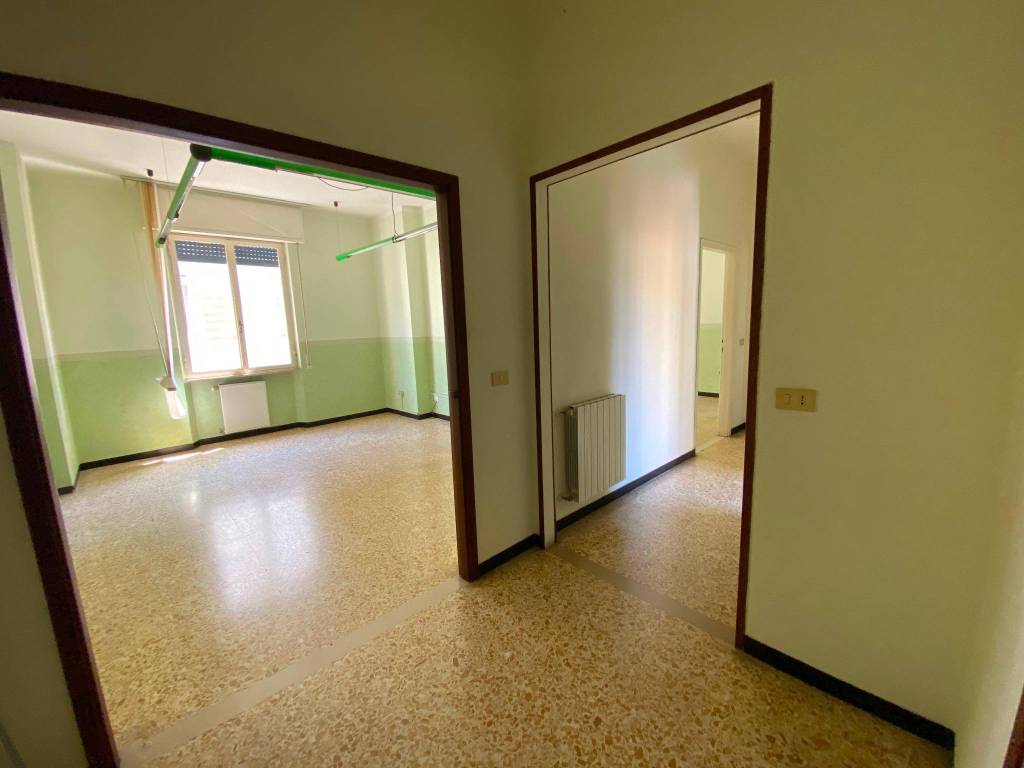 ufficio in vendita a Livorno