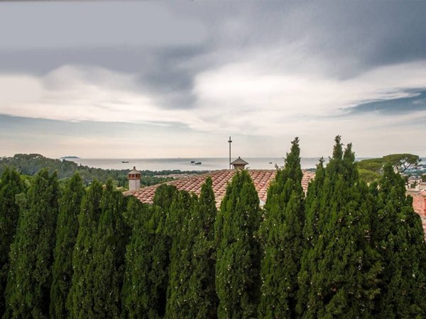 casa indipendente in vendita a Livorno in zona Montenero