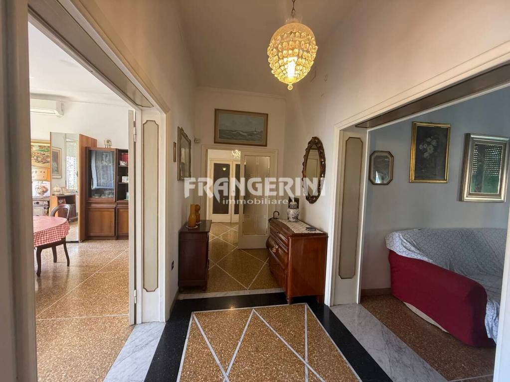 appartamento in vendita a Livorno in zona Lungomare