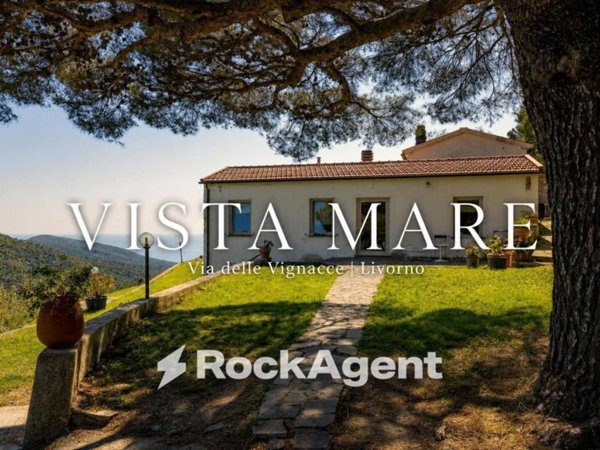casa indipendente in vendita a Livorno in zona Montenero
